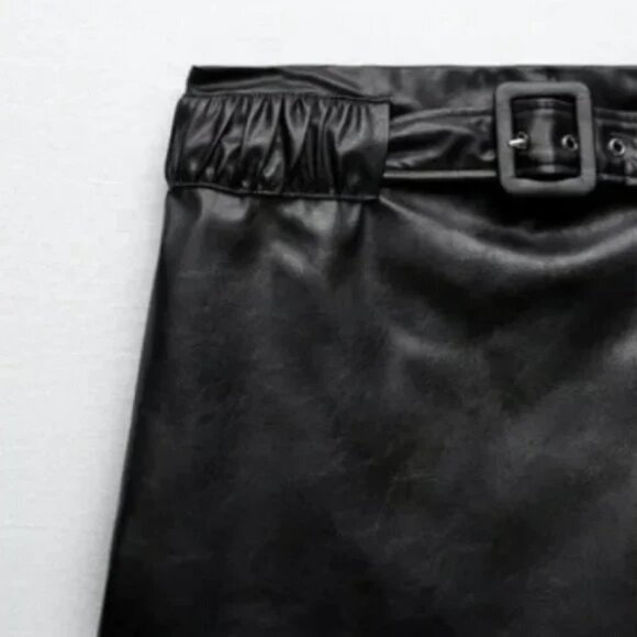 NWOT Zara black belted faux leather mini skirt, M - Picture 9 of 13